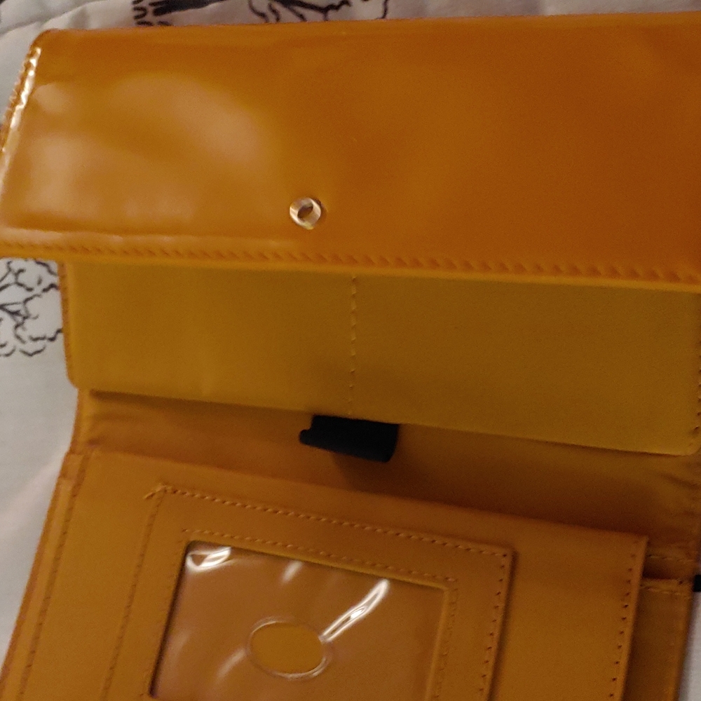 Wallet - Picture 3 of 5